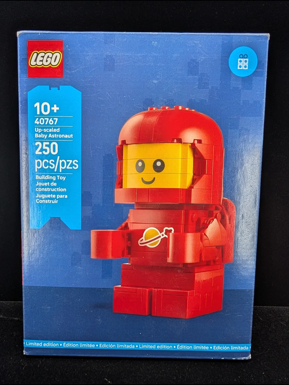 LEGO 40767 Up-Scaled Baby Astronaut Retired Limited Edition Sealed Gift Set